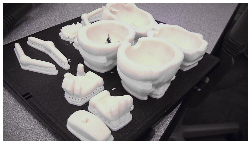 Printed model on palette with support material